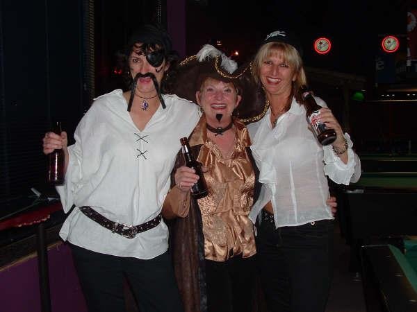 Anne Julie Kathy Wenches.jpg